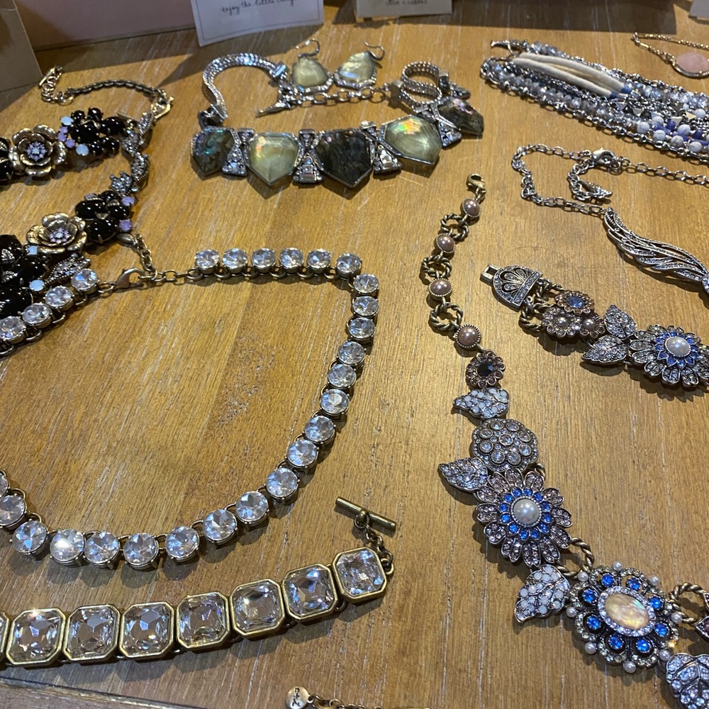Absolutely MASSIVE Chloe + Isabel LOT - Picture 4 of 16